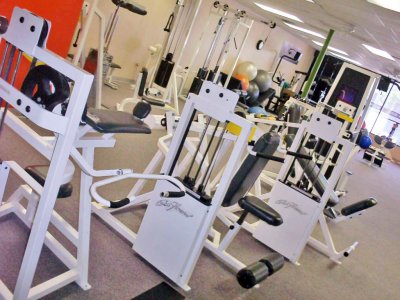 THE NAUTILUS MACHINES WORK A CERTAIN SET OF MUSCLES AND MOST PEOPLE FOLLOW A PROGRAM OF SPECIFIC MACHINES