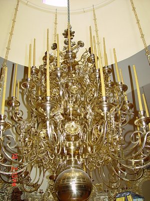 JUST LOOK AT THE CHANDALIER.......IMPORTED FROM GREECE
