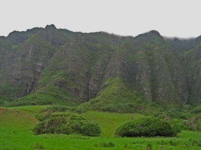 Ka'a'awa Valley