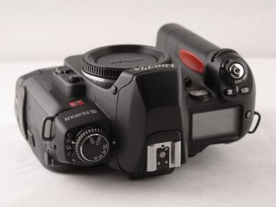 24L30773_05.jpg