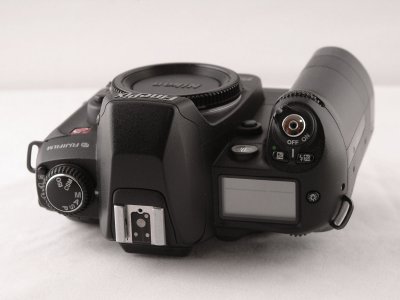 24L30773_06.jpg