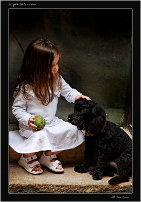 Petite Fille au Chien