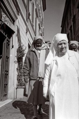 Three nuns in Trastevere