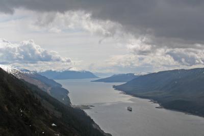 g4/60/464360/3/60544686.cmountainsfromtram.jpg