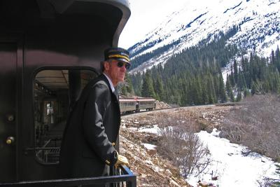 g4/60/464360/3/60545112.mconductoroutside.jpg