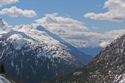 g4/60/464360/3/60545118.smountains.jpg