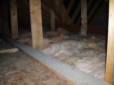 O'Sheas Green Attic 02.jpg