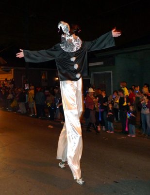 Stilt Walkers in Muses Parade