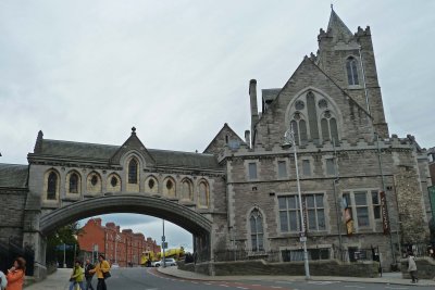 Bridge Between Dublina & Christ Church Chapel