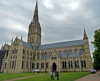Salisbury Cathedral (1220-58)