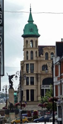 1927 War Memorial & Austins Department Store (1830) in Derry, N. Ireland