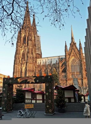 Christmas Market at Cologne Cathedral