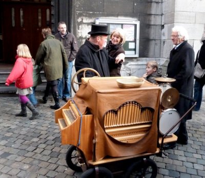 Organ Grinder in Aachen, Germany