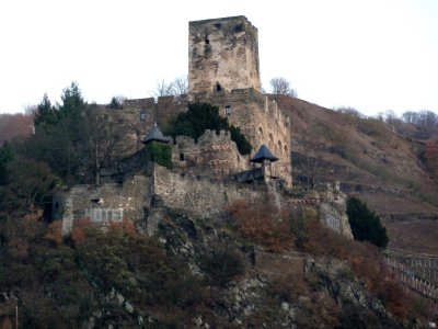 Burg Gutenfels (1200 AD)