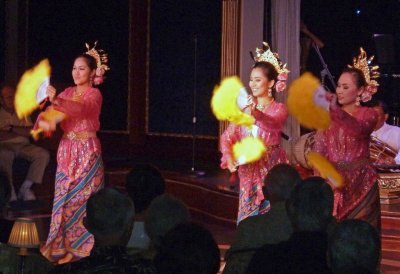 Thai Classical Dancers