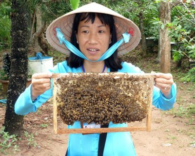 Kim (local guide) with Honeybees