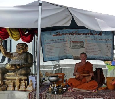 Monk at Wat Trimitr, Bangkok