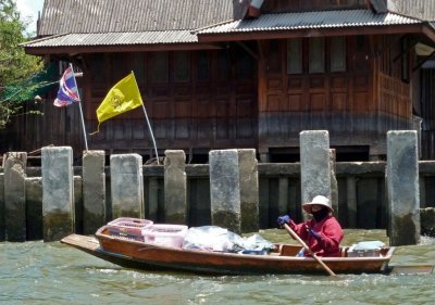 Life on One of Bangkok's Canals