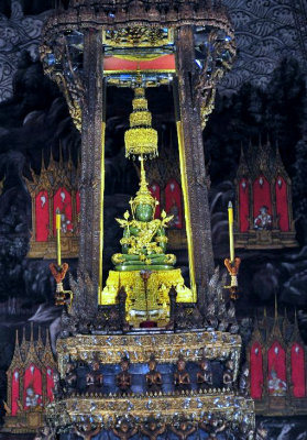 The Emerald Buddha is the Most Sacred Treasure in Thailand