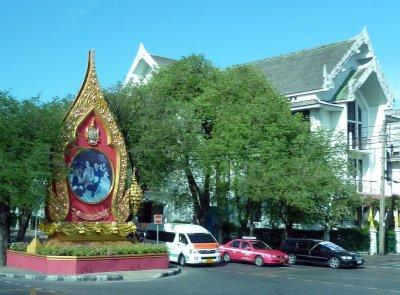 Photos of King Rama IX are Abundant in Bangkok