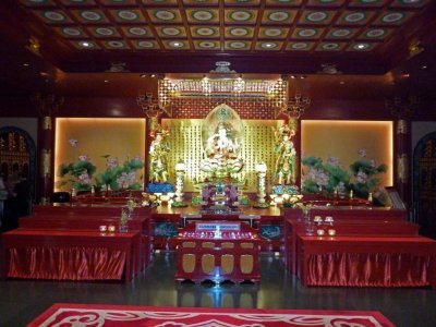 Altar in the Buddha Tooth Relic Temple