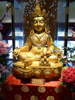 Buddha in the Tooth Relic Temple