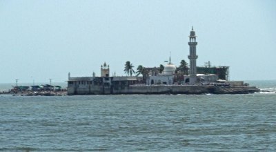 400-year-old Haji Ali Dargah is a Mosque & Tomb on an Islet in South Bombay, India