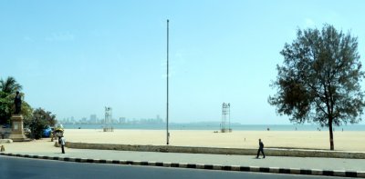 Beach on Marine Drive, Bombay