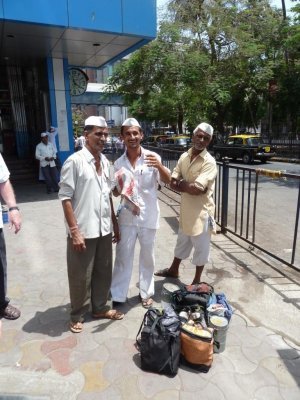 Dabbawallahs Deliver Home-cooked Meals to Office Workers in Bombay