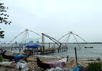 Working Chinese Fishing Nets in Cochin, India