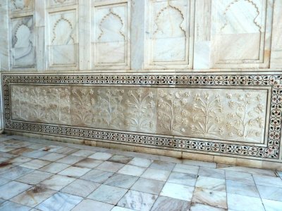 Decorations on the Wall of the Taj Mahal