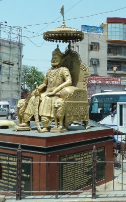 Statue in Agra, India