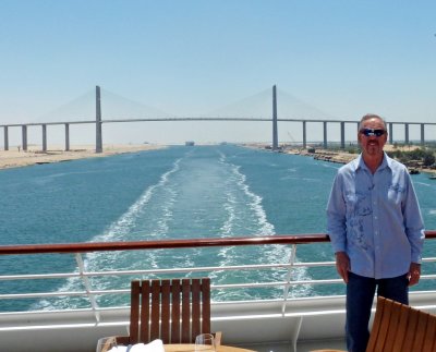'Mabarak Peace Bridge' over the Suez Canal Links the Continents of Africa & Asia