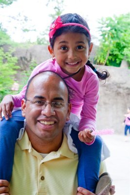 Piggybacker Nina and Dad Thomas.