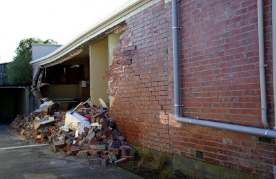  St Albans Old library side wall after 7.1 quake.
