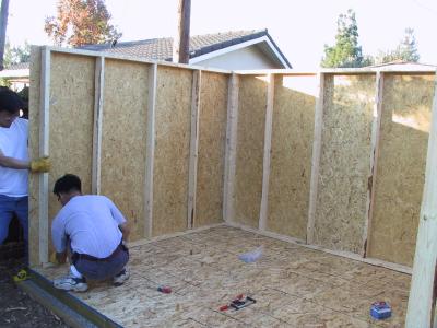 Attaching wall to floor