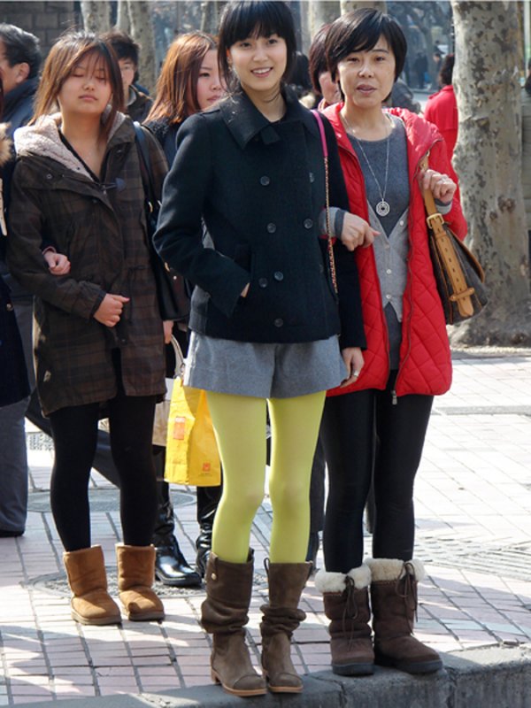 Mother and Daughter, Shanghai, 2011