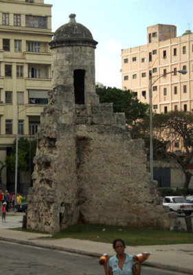 Havana Streets, Old Wall Remnant