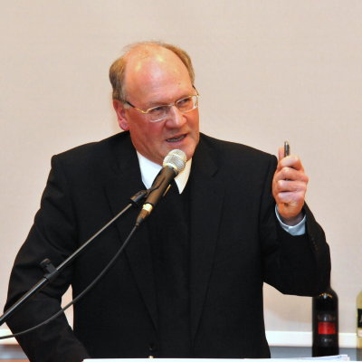 PRESSE: Bischof Dr. Alois Schwarz