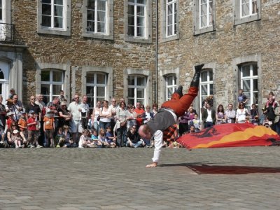 Au dessus du drapeau