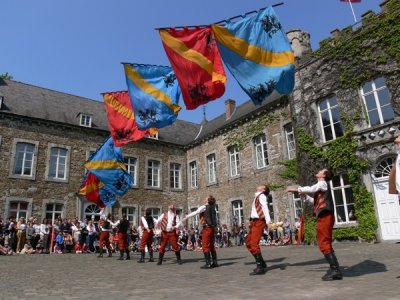 Le lancer de drapeaux