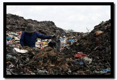 Searching Through Trash Mounds, Steung Mean Chey, Cambodia.jpg