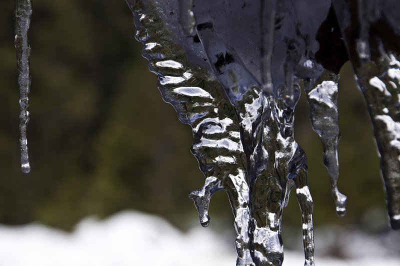 <B>Light and Ice</B> <BR><FONT SIZE=2>Yosemite National Park - February, 2009</FONT>