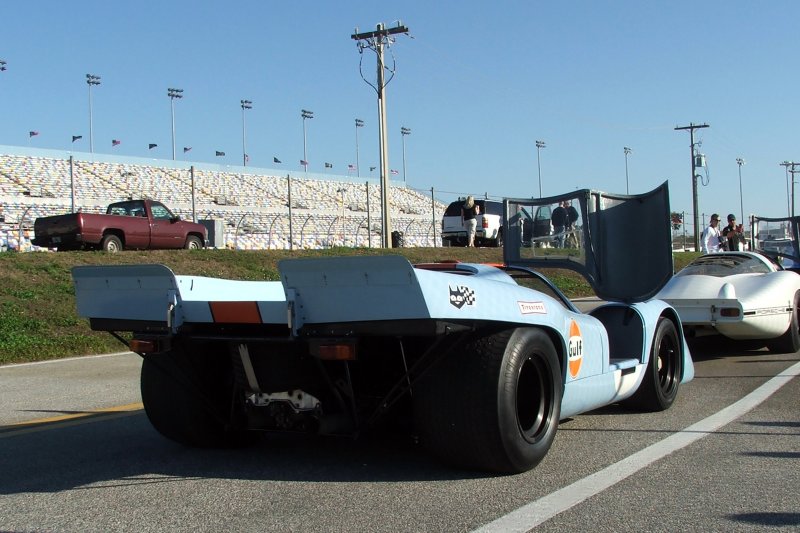 Pedro Rodriguez/Leo Kinnunen/Brian Redman