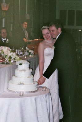20070106SarahDomCake.jpg
