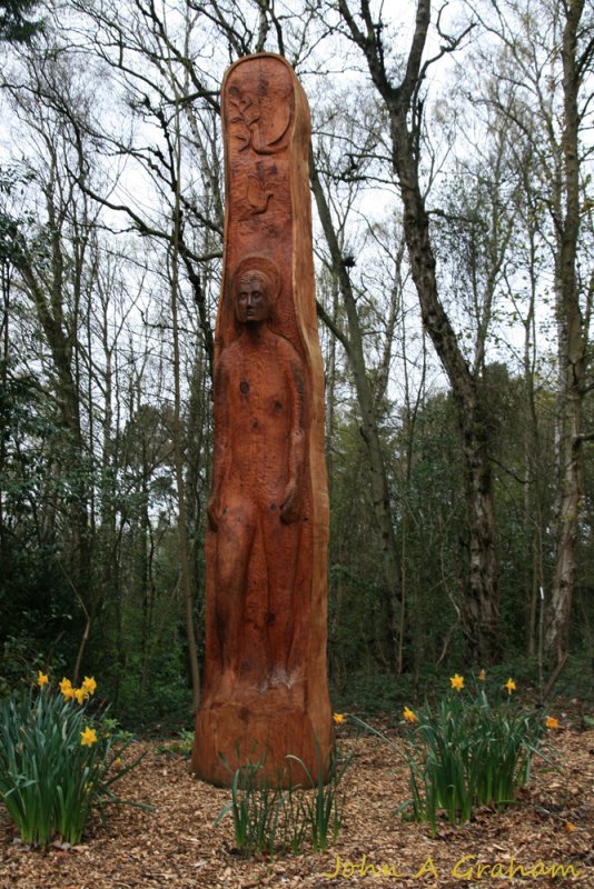 Sculpture by Richard Caink at Shepherds Dene