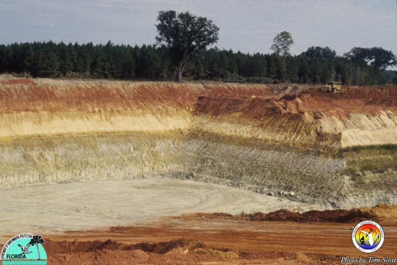 Fullers Earth Pit.jpg