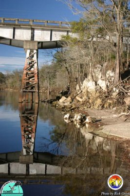 Suwannee Ls Rock Bluff on Suwannee River.jpg