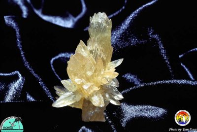 Calcite crystals.jpg