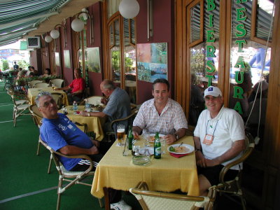 Finom ebéd (Com dono austríaco do Hotel Kapos)